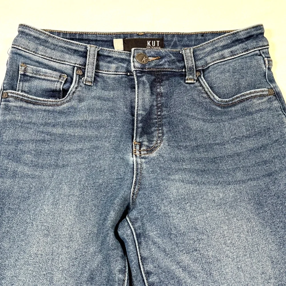 Kut Women's Size 2 (28 x 26) Raw Hem Blue Denim Jeans